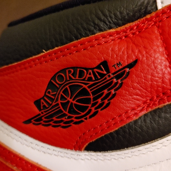 AIR JORDAN 1 RETRO HIGH OG HERITAGE 2022 - Picture 7 of 10